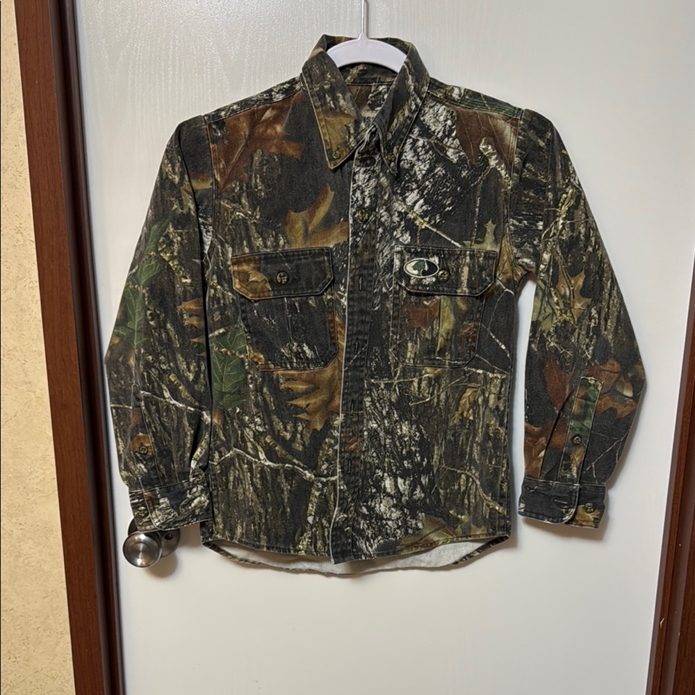 Russell Outdoors Camouflage Boy’s Button Down Shirt Size M (10-12)